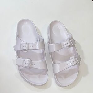 4x/$30 Women Sandals Size 6